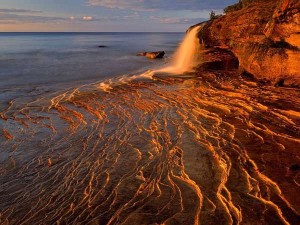 Cascada en el Lago Superior, Michigan